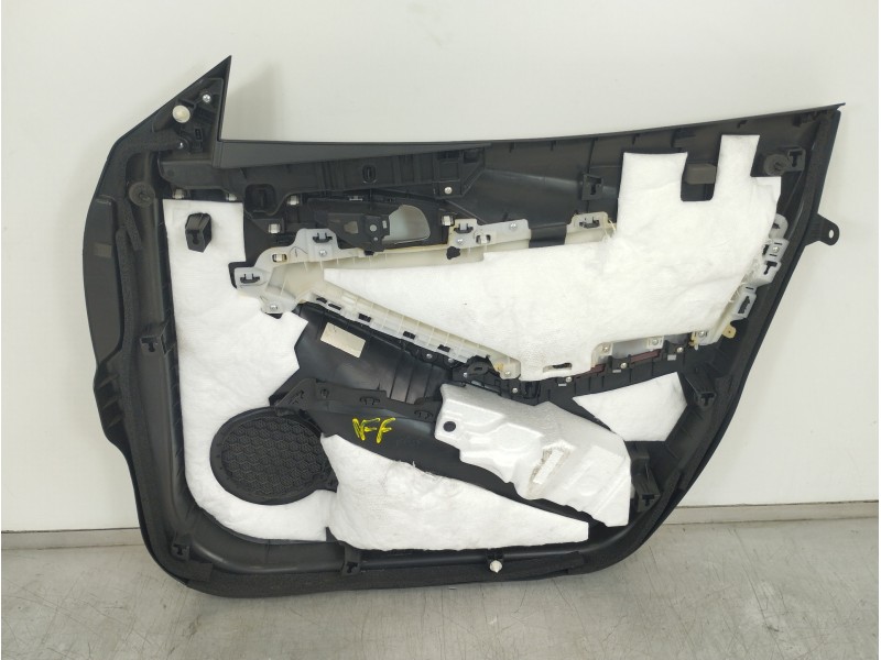 Recambio de guarnecido puerta delantera izquierda para mazda cx-3 center-line referencia OEM IAM 684N1  