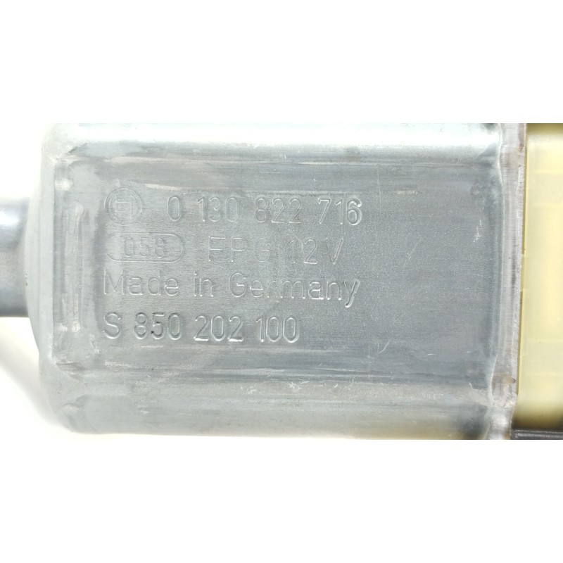 Recambio de motor elevalunas delantero izquierdo para audi a3 sportback (8va) ambiente referencia OEM IAM 5Q0959802B 0130822716 