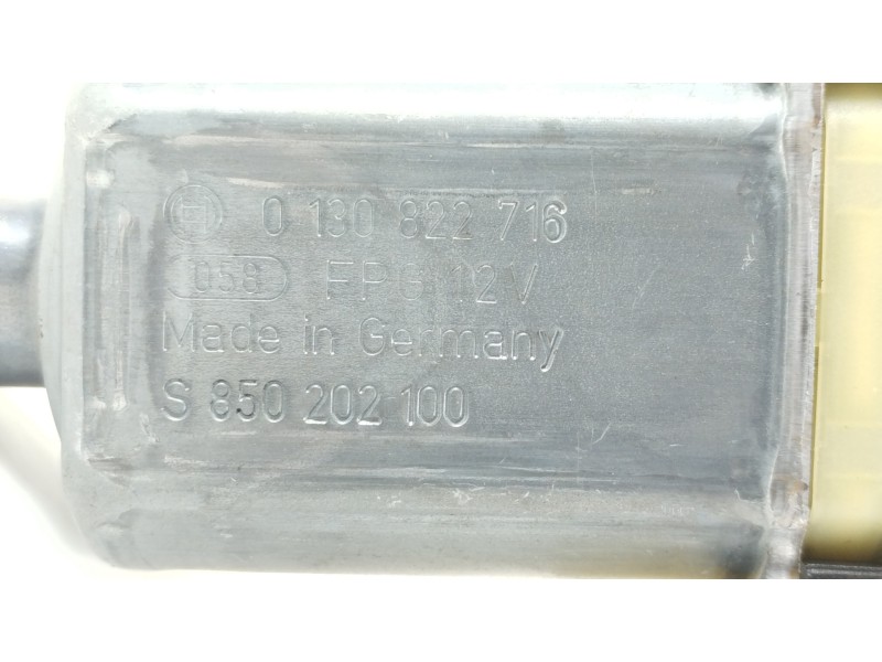 Recambio de motor elevalunas delantero izquierdo para audi a3 sportback (8va) ambiente referencia OEM IAM 5Q0959802B 0130822716 