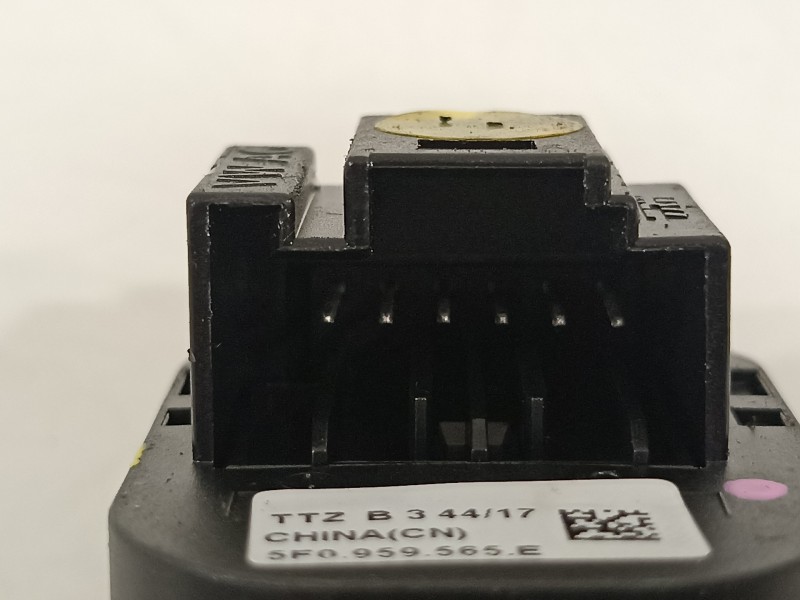 Recambio de mando retrovisor para seat leon (5f1) fr referencia OEM IAM 5F0959565E  