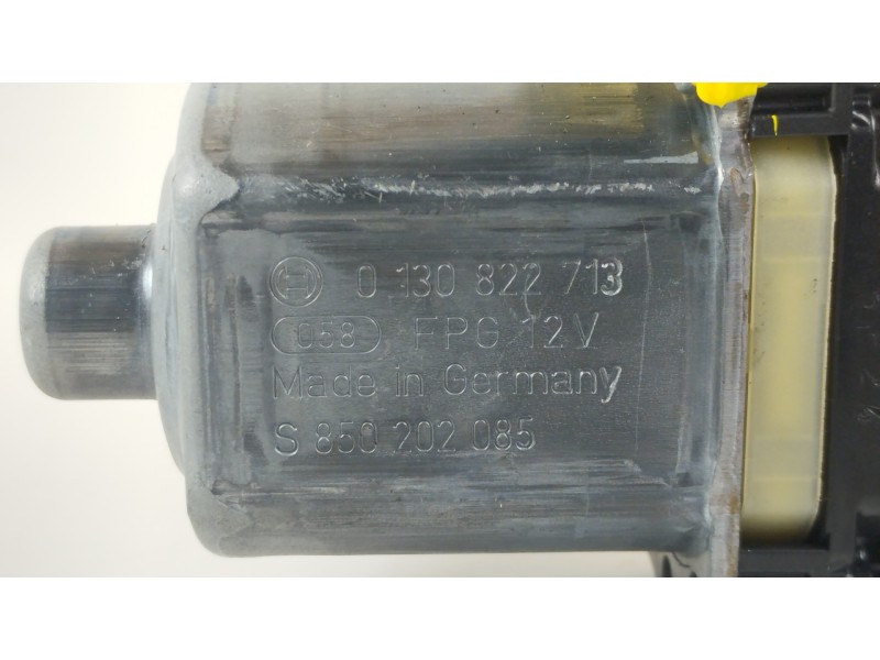 Recambio de motor elevalunas trasero izquierdo para audi a3 sportback (8va) ambiente referencia OEM IAM 5Q0959801 0130822713 