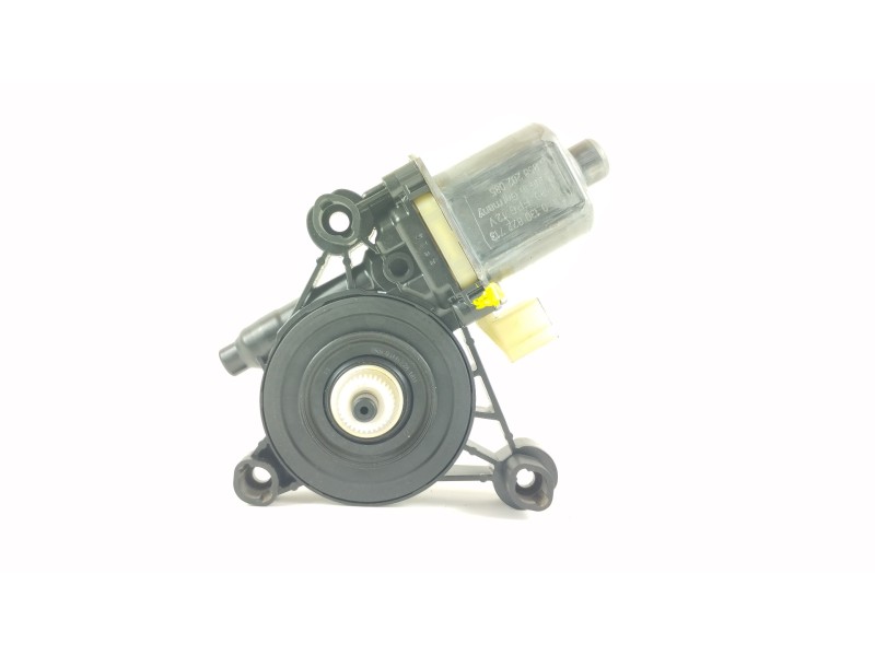 Recambio de motor elevalunas trasero izquierdo para audi a3 sportback (8va) ambiente referencia OEM IAM 5Q0959801 0130822713 