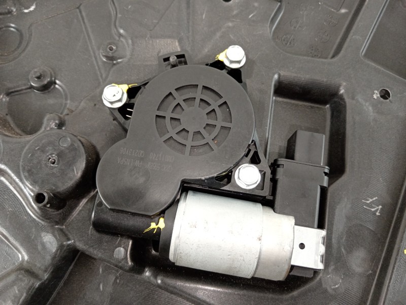 Recambio de elevalunas trasero derecho para mazda 5 (cw) luxury referencia OEM IAM C2357397X G22C5958X 