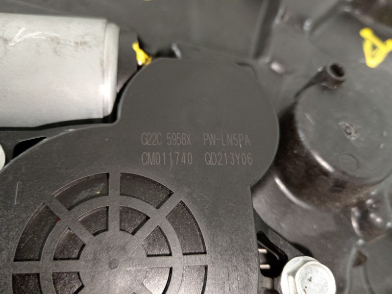 Recambio de elevalunas trasero derecho para mazda 5 (cw) luxury referencia OEM IAM C2357397X G22C5958X 