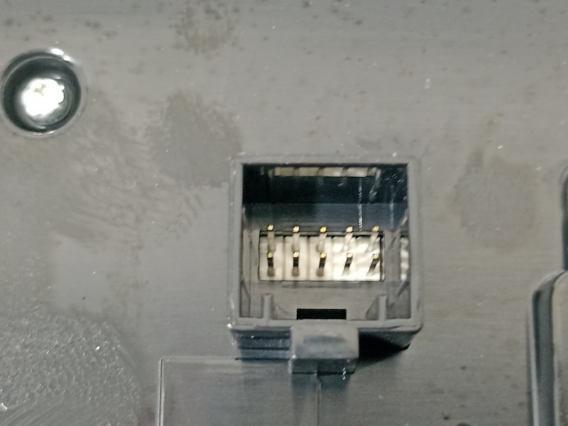 Recambio de pantalla multifuncion para opel insignia grand sport business referencia OEM IAM 39099171 39163953 