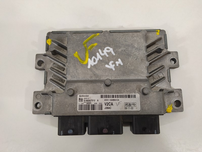 Recambio de centralita motor uce para ford fiesta (cb1) ambiente referencia OEM IAM AV2112A650CA  
