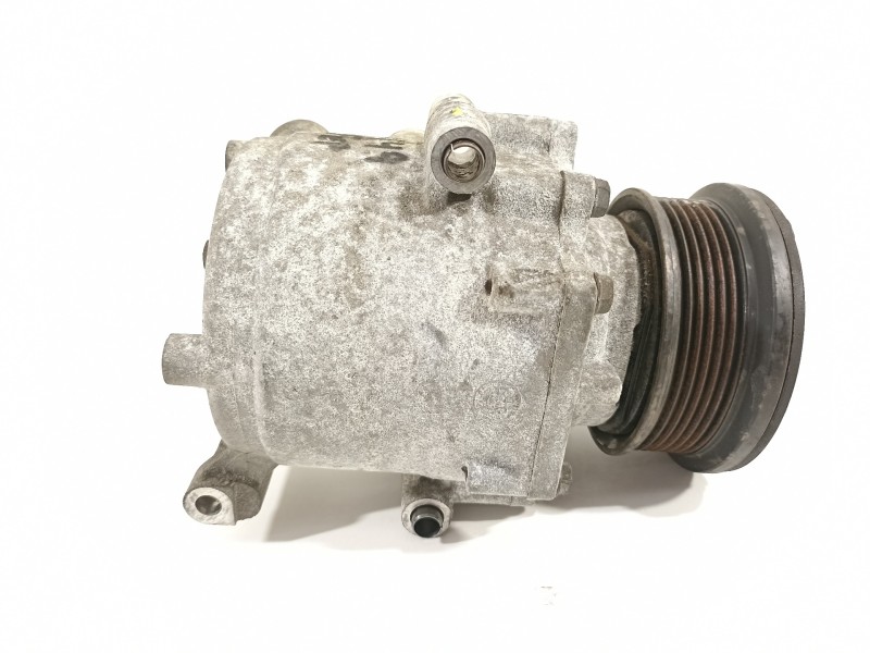 Recambio de compresor aire acondicionado para ford fiesta (cb1) ambiente referencia OEM IAM 8V5119D629EF  