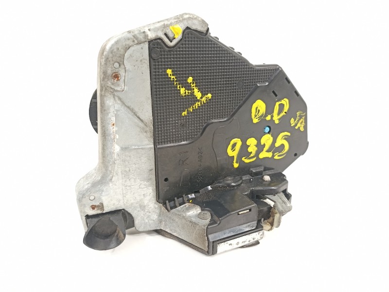 Recambio de cerradura puerta delantera derecha para lexus is 220 d (xe2) referencia OEM IAM 6903053090 R49B2418 