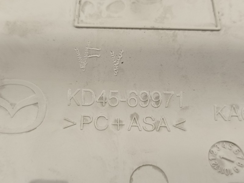 Recambio de luz interior para mazda cx-3 center-line referencia OEM IAM KD4569971  