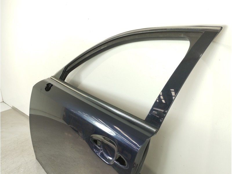 Recambio de puerta delantera izquierda para lexus is 220 d (xe2) referencia OEM IAM 6700253050  