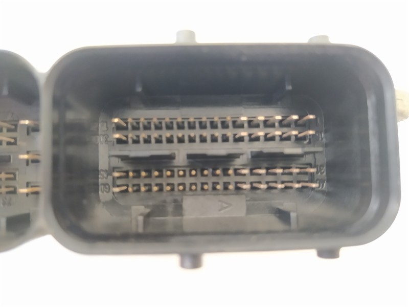 Recambio de centralita motor uce para skoda suberb (3t4) ambition referencia OEM IAM 03G906021QP 0281014113 