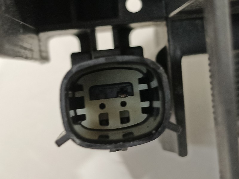 Recambio de caja reles / fusibles para opel insignia grand sport business referencia OEM IAM 39116699  