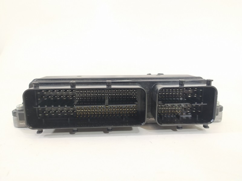 Recambio de centralita motor uce para toyota prius zvw40(w)/zvw40l (zvw40) referencia OEM IAM 8966147C20 2768002210 