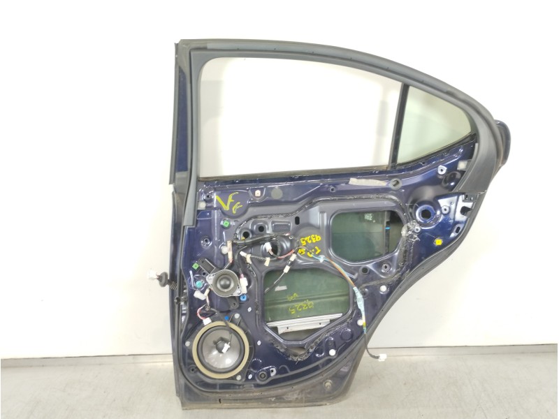 Recambio de puerta trasera derecha para lexus is 220 d (xe2) referencia OEM IAM 6700353041  