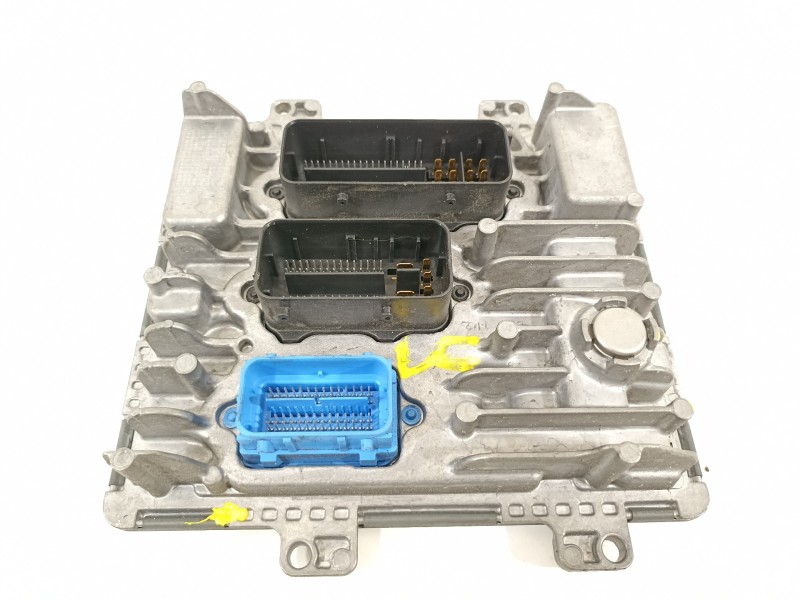 Recambio de centralita motor uce para opel astra k lim. 5türig business referencia OEM IAM 55503869  