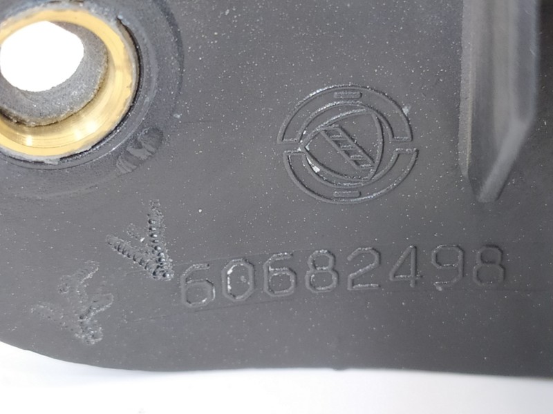 Recambio de tapa exterior combustible para maserati granturismo s referencia OEM IAM 69941400 290204 60682498