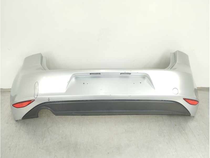 Recambio de paragolpes trasero para volkswagen golf vii lim. advance bluemotion referencia OEM IAM 5G6807421  