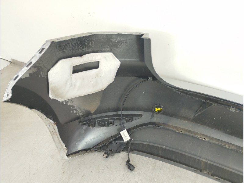 Recambio de paragolpes trasero para volkswagen golf vii lim. advance bluemotion referencia OEM IAM 5G6807421  