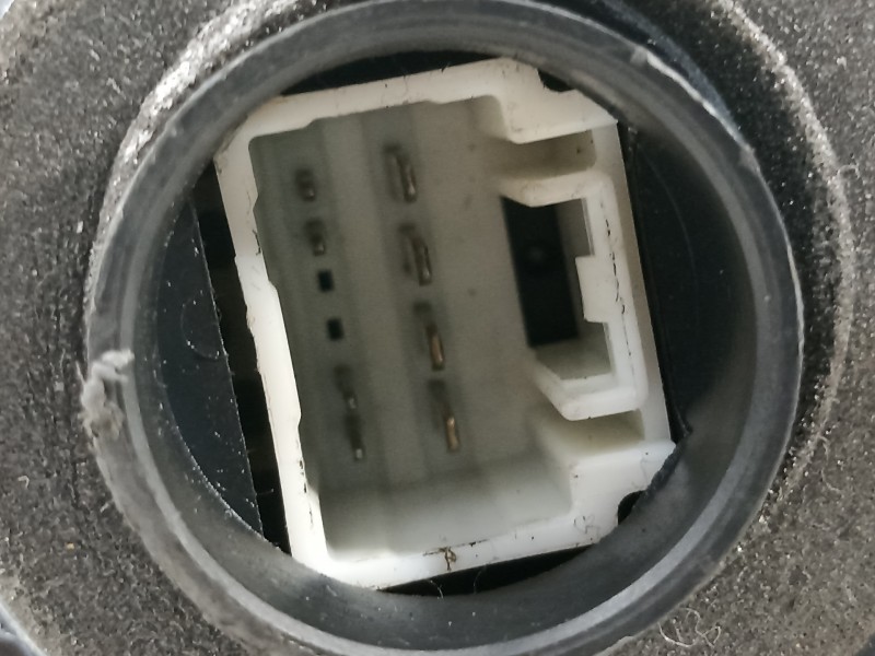 Recambio de cerradura puerta trasera derecha para lexus is 220 d (xe2) referencia OEM IAM 6905053040 U49B1914 