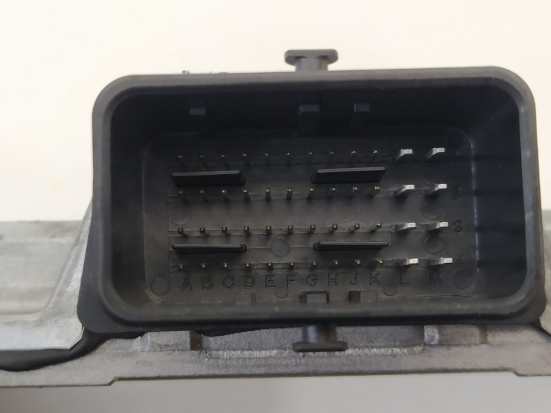 Recambio de centralita motor uce para nissan juke (f15) acenta referencia OEM IAM EMU10-021N  