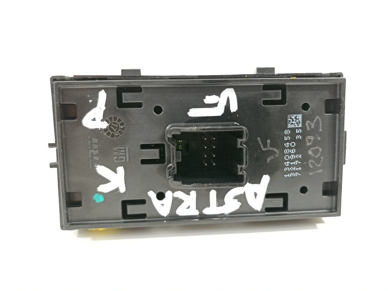 Recambio de mando elevalunas delantero izquierdo para opel astra k lim. 5türig business referencia OEM IAM 13408458  