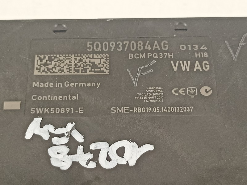 Recambio de modulo electronico para volkswagen golf vii lim. advance bluemotion referencia OEM IAM 5Q0937084AG  