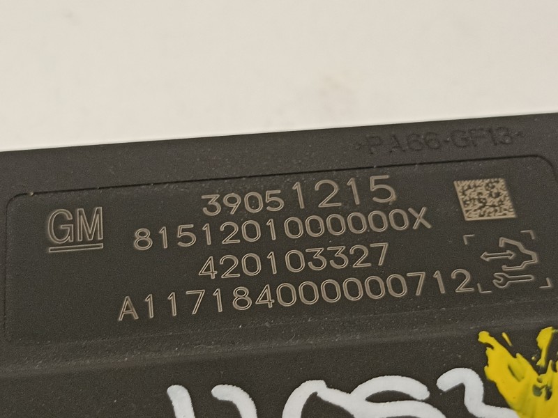 Recambio de modulo electronico para opel astra k lim. 5türig business referencia OEM IAM 39051215  