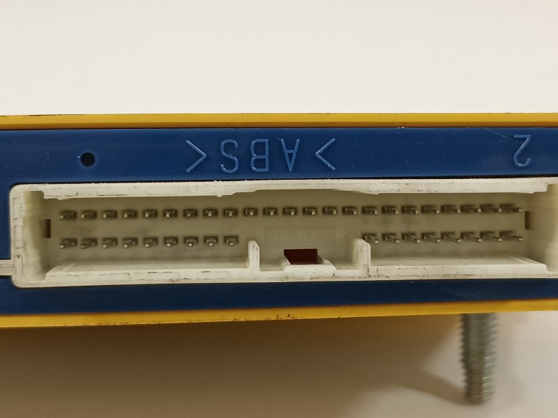 Recambio de modulo electronico para lexus is 220 d (xe2) referencia OEM IAM 8999053030 2325003580 