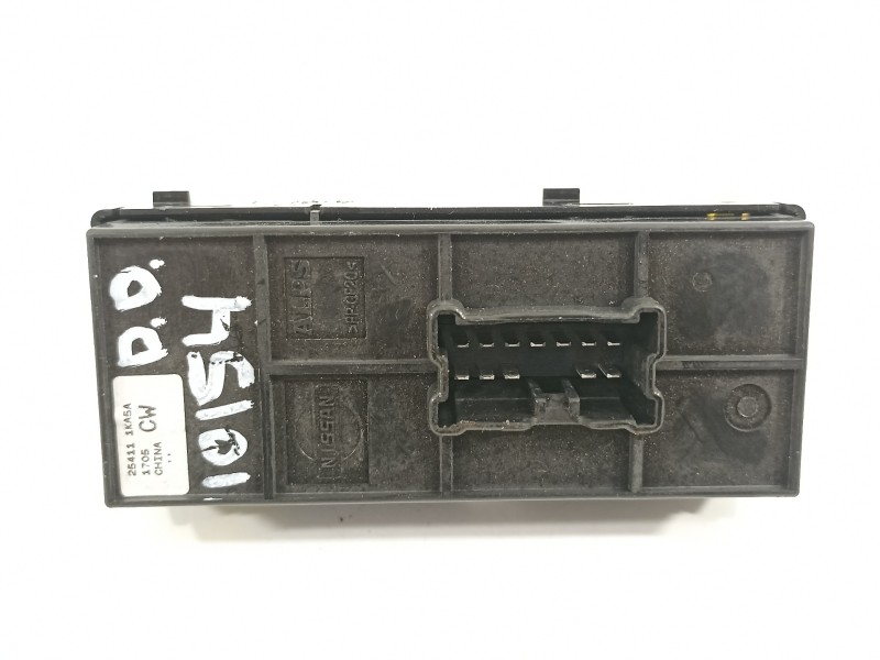 Recambio de mando elevalunas delantero derecho para nissan juke (f15) acenta referencia OEM IAM 254111KA5A  