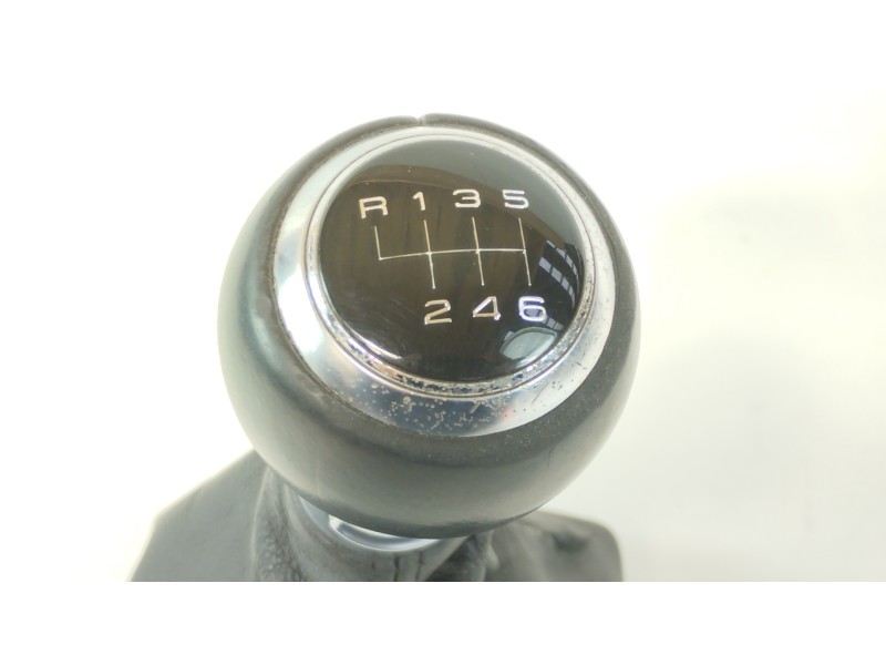 Recambio de pomo palanca cambio para audi a3 sportback (8va) ambiente referencia OEM IAM   