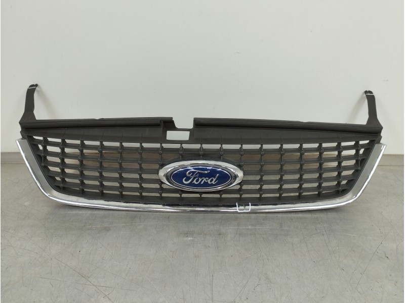 Recambio de rejilla delantera para ford mondeo sportbreak (ca2) limited edition referencia OEM IAM 7S718200A  