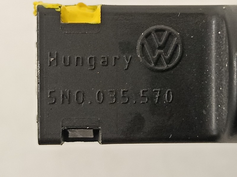 Recambio de antena para volkswagen golf vii lim. advance bluemotion referencia OEM IAM 5N0035570  