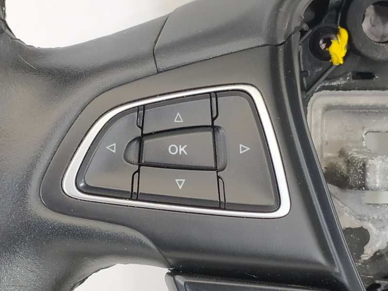 Recambio de volante para ford focus lim. trend + referencia OEM IAM F1EB3600JG3ZHE  