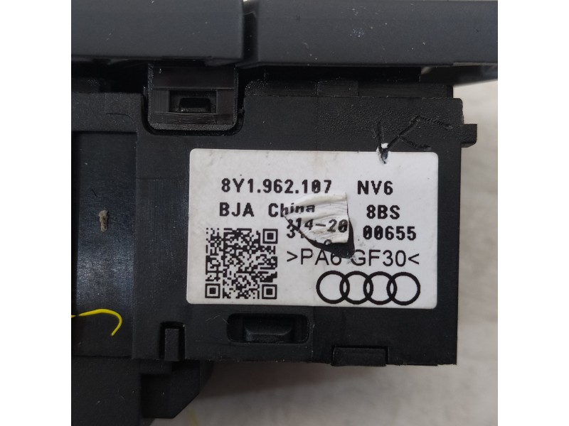 Recambio de mando multifuncion para audi a3 sportback (8y) gy referencia OEM IAM 8Y1962107  