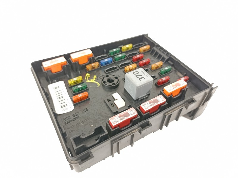 Recambio de caja reles / fusibles para volkswagen passat variant (365) r-line bluemotion referencia OEM IAM 3C0937125  