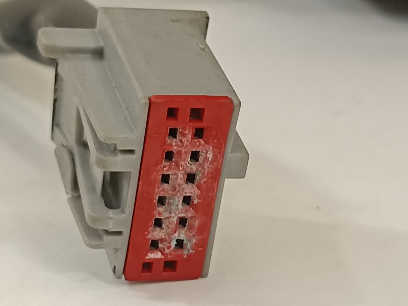 Recambio de retrovisor derecho para ford mondeo ber. (ca2) ghia referencia OEM IAM 1581926  