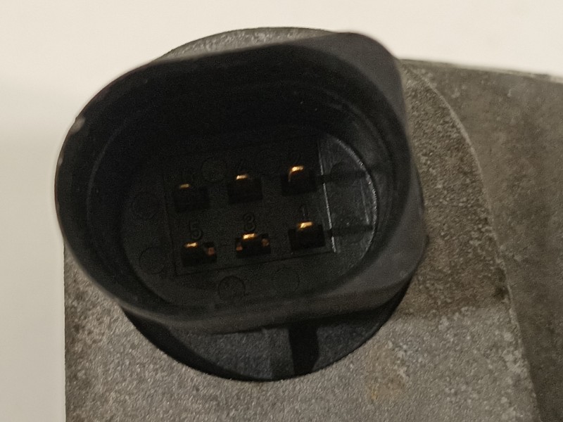 Recambio de caja mariposa para seat ibiza (6l1) cool referencia OEM IAM 036133062N  