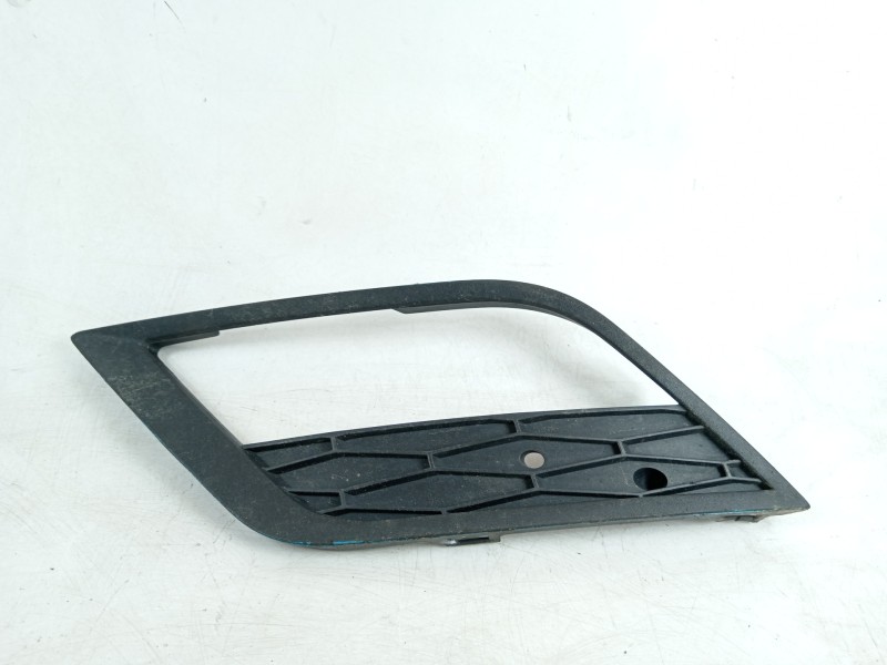 Recambio de rejilla paragolpes izquierda para seat leon sc (5f5) style referencia OEM IAM 5F0853666A  