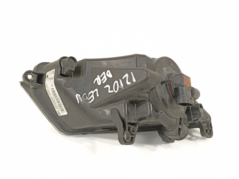 Recambio de faro antiniebla derecho para seat leon sc (5f5) style referencia OEM IAM 6J9941702A  