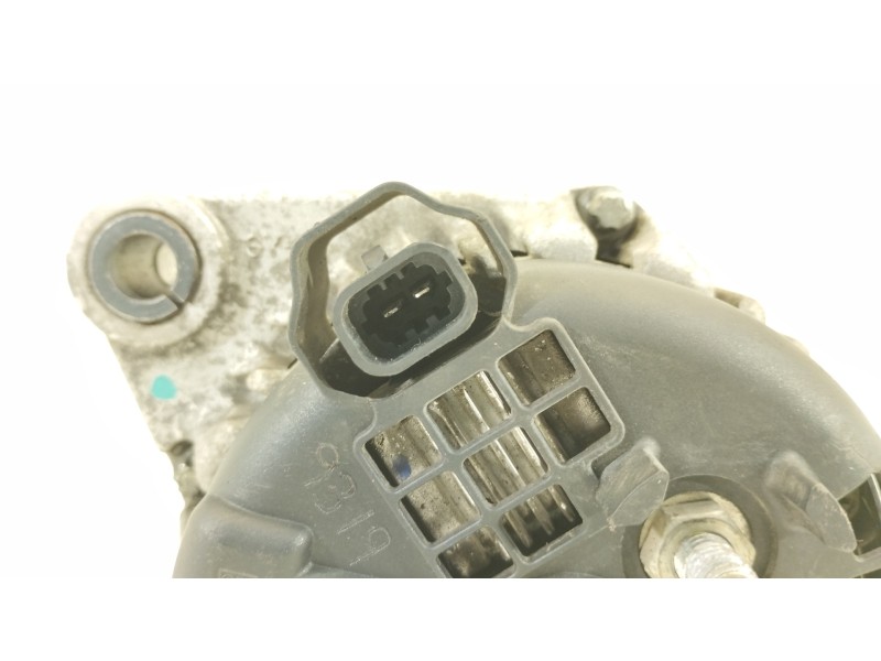 Recambio de alternador para opel insignia berlina edition referencia OEM IAM 13502583  