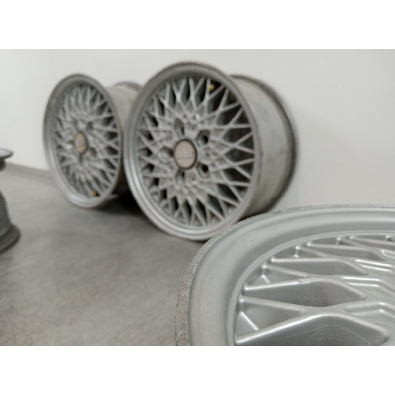 Recambio de juego de llantas para mercedes-benz vaneo (w414) furgoneta compacta cdi (414.700) referencia OEM IAM KBA40912  