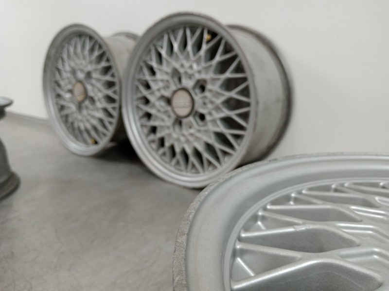 Recambio de juego de llantas para mercedes-benz vaneo (w414) furgoneta compacta cdi (414.700) referencia OEM IAM KBA40912  