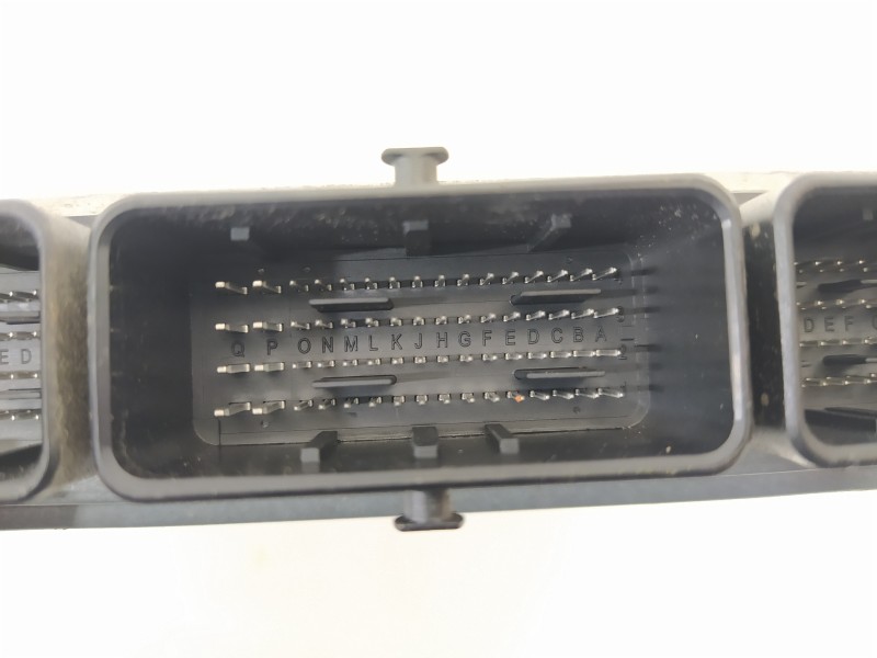 Recambio de centralita motor uce para renault scenic iii expression referencia OEM IAM 237106691R  