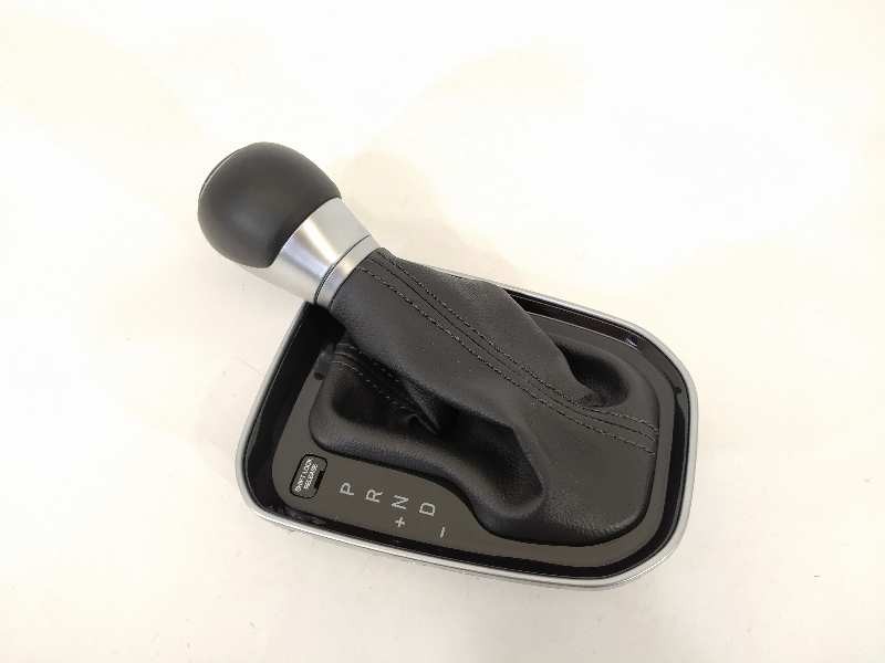 Recambio de pomo palanca cambio para hyundai i30 (pd) 1.6 crdi cat referencia OEM IAM 1611140337  