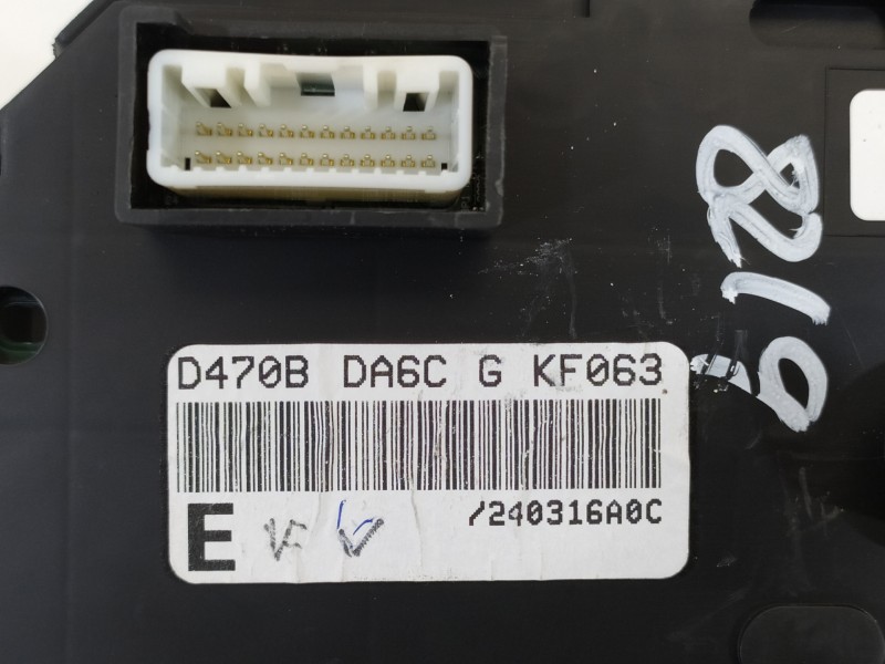 Recambio de cuadro instrumentos para mazda 2 lim. () black tech edition referencia OEM IAM D09M55430 DA6CGKF063 D470B