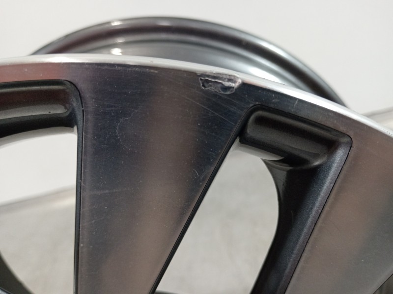 Recambio de llanta para hyundai i30 (pd) essence referencia OEM IAM 52910-G4200  