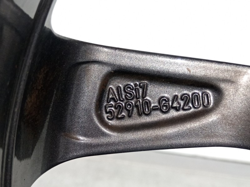 Recambio de llanta para hyundai i30 (pd) essence referencia OEM IAM 52910-G4200  