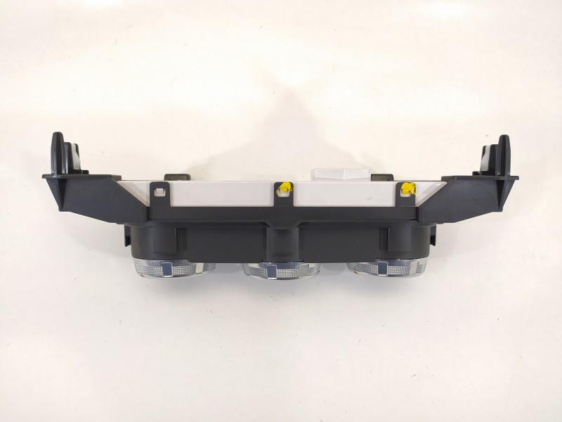 Recambio de mando climatizador para mazda 2 lim. () black tech edition referencia OEM IAM DA6C61190B  