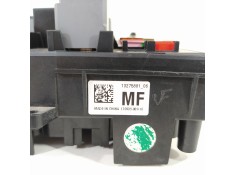 Recambio de caja reles / fusibles para opel insignia berlina edition referencia OEM IAM 13275881 13222782 13255300 2