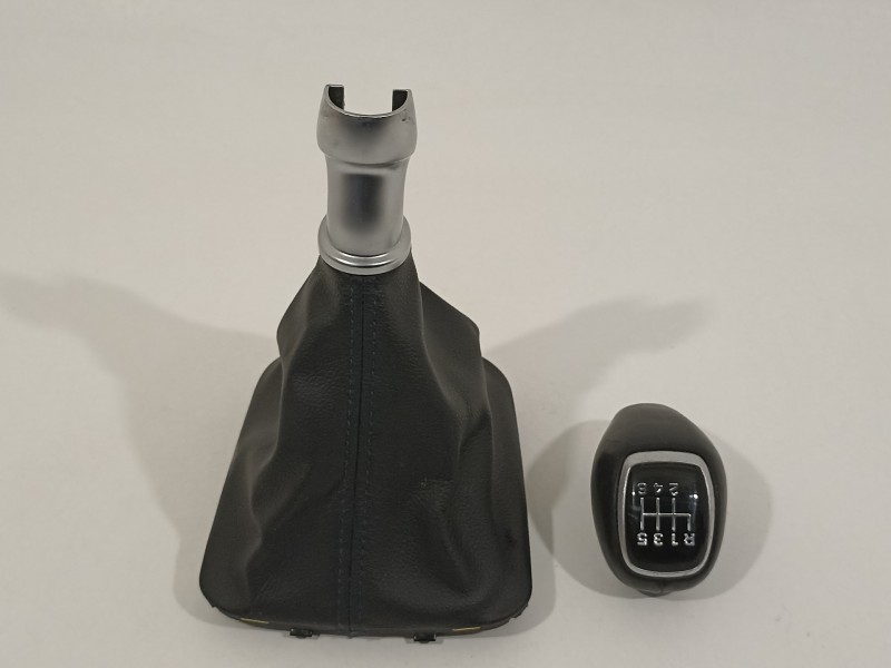 Recambio de pomo palanca cambio para hyundai i30 (pd) essence referencia OEM IAM   